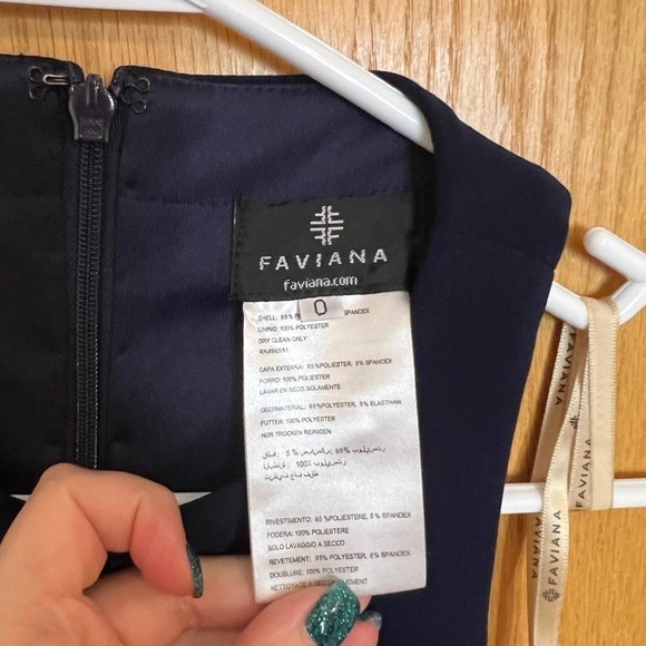 Faviana Dress - Picture 4 of 5